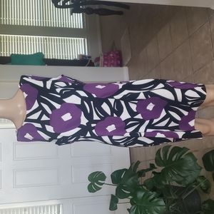 AGB m purple abstract flowers on sleeveless pencil dress
